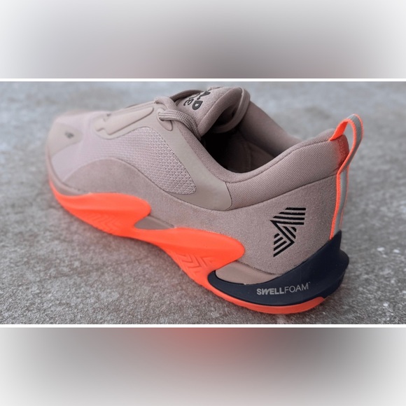 R.A.D V2 Women’s size 6 - Picture 2 of 5